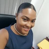 Sheena Barlow's Instagram, Twitter & Facebook