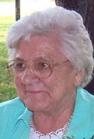 Anna Mentzer's Instagram, Twitter & Facebook