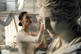 Gadot's first international film role came as gisele. Wonder Woman S Civilian Wardrobe In Justice League Is Just As Stunning As Her Supersuit Fashionista