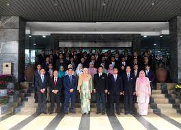 Senarai nama pentadbir mrsm mengikut lokasi seluruh malaysia. Kplb Ø¹Ù„Ù‰ ØªÙˆÙŠØªØ± Live Update Lawatan Yb Rina Mohd Harun Menteri Pembangunan Luar Bandar Kplb Di Ibu Pejabat Mara Kuala Lumpur Foto Yb Menteri Kplb Bergambar Bersama Pengurusan Mara Majlisamanahrakyat Rinamohdharun Kplb