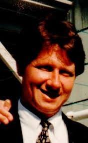 Lee Holley's Instagram, Twitter & Facebook