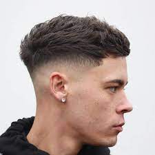 Check out the coolest mid fade hairstyles including hairstyles with.tutorial ¿ como hacer un mid fade / degradado medio en pico y/o uve. Mid Fade Quiff Novocom Top