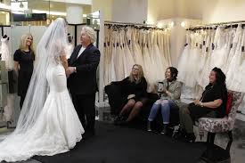 Wer ist hier der boss?: Mein Perfektes Hochzeitskleid Uk Staffel 1 Episodenguide Fernsehserien De