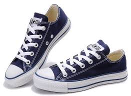 Black And Blue Converse High Tops Bella Swan From The Twilight Saga Girls Converse Converse Cute Shoes