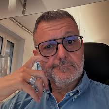 This is called 'Pork Chop Supreme' and my hubby always feels like a king  eating it. Must express something to keep getting my recipes.... Thank you.  Full recipe 👇 💬