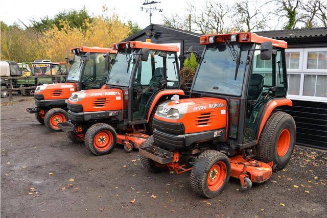 Kubota STV36 Tractor