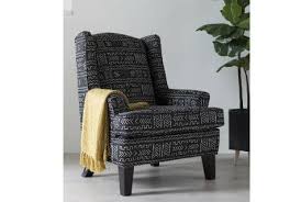 The key here, though, is to let go of the idea of a traditional reading chair and go for something a little different. 10 Best Reading Chairs The Official Buying Guide Living Spaces