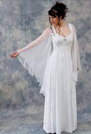 1000 Ideas About Celtic Wedding Dresses On Pinterest Medieval Celtic Wedding Dress Medieval Wedding Dress Irish Wedding Dresses