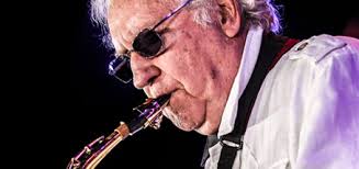 música en espiral: agosto 2018