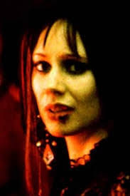 Lola Sheehan's Instagram, Twitter & Facebook