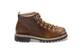 Brands are trivial when it comes to footwear. 22 Best Shoes For Men On Amazon To Buy In Time For Summer Gq