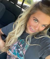 Madeline Thrasher's Instagram, Twitter & Facebook