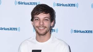 Official louis tomlinson facebook page. Louis Tomlinson Mom S Death Inspires Song Tearjerker Video With Widower