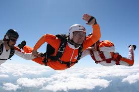 Earning a skydive certification is a sublime adventure. Skydiving Course Aff Jump Tandem