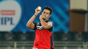 In six ipl 2021 matches, dube's 145 runs have come at an average and strike rate of 24.16 and 117.88 respectively. Ipl 2020 Rcb S Shivam Dube Not The Right Choice To Bowl At The Death Says Irfan Pathan