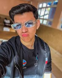 Felipe Quezada (@felingcreme) • Instagram photos and videos