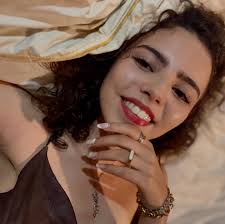 my favorite so far! I never had a picture that felt more like me ☺️ thank  you to @iki.fotografia for her beautiful work