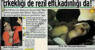 Bulent Ersoy Bu Filmlerden Birinde Yatakta Cirilciplak Kendisinden Gecmis Bir Halde Sevgilisi Rolundeki Okay Gurse Builder Website Memes Online Website Builder