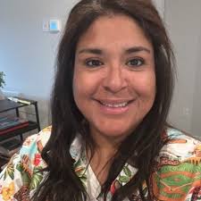 Danielle Wachter (@izzykaemom)