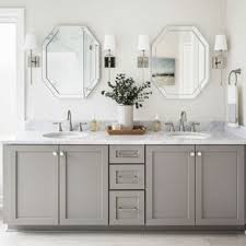 Saveemail are the upper cabinets set directly in a higher place the lower cabinets beaver state are they offset. 75 Beautiful Traditional Bathroom Pictures Ideas May 2021 Houzz