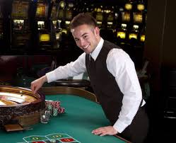 Salaries estimates are based on 6 salaries submitted anonymously to glassdoor by card dealer employees. Casino Dealer Create An Account Or Sign In To Comment