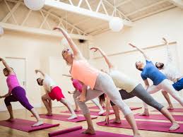 Tus destrezas a otro nivel yoga clínica yoga clínica 300 horas ryt 500 llama y matricúlate descarga el formulario continúa tu preparación y entrenamiento como maestro de yoga. Como Ser Profesor De Yoga 7 Consejos Para Ser El Mejor Descubrebewe Bewe