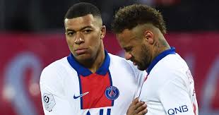 Le coach mauricio pochettino annoncera la tactique et la compo quelques minutes en amont de la rencontre. Brest 0 2 Paris Saint Germain Mbappe On Target Again But Psg Lose Title To Lille