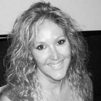 Anne Draper's Instagram, Twitter & Facebook