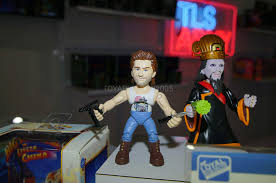 Young hobbit frodo baggins, after inheriting a mysterious ring from his uncle bilbo, must leave his home in order to keep it from falling into the hands of its evil creator. Toy Fair 2020 Loyal Subjects Lord Of The Rings Beetlejuice Anime Horror Wwe Fo Actionfigurenews Ca Canadian Action Figure News And Discussion