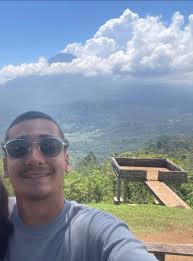 Hello everyone! I'm Leo, french man of 22 years old. Freshly arrived in  Queenstown, i'm looking to staying here until around january. Looking  forward to meet new people. Here to improve my