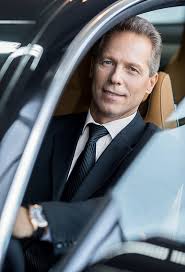 Limo Milwaukee Black Car Near Me Airport Private Chauffeur