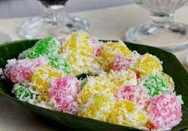 Makanan ini terbuat ikan pathak yang banyak serabi solo adalah makanan ringan khas jawa tengah yang hampir mirip dengan pancake tapi lebih tradisional. 9 Kue Khas Jawa Tengah Yang Ngga Kalah Enak Dengan Cake Modern Pergikuliner Com