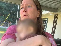 Texas couple saves abandoned baby with no diaper found in their shed