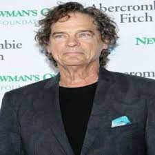 He made popular recordings of hooked on a feeling (1968), raindrops keep fallin' on my head (1969), and (hey won't you play) another somebody done somebody wrong song (1975). B J Thomas Birthday Real Name Age Weight Height Family Contact Details Wife Children Bio More Notednames