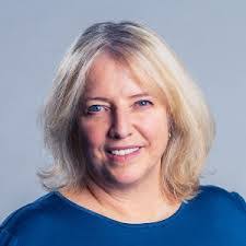 Amanda Pfeffer's Instagram, Twitter & Facebook