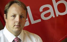 Toby Perkins minds his manners with union