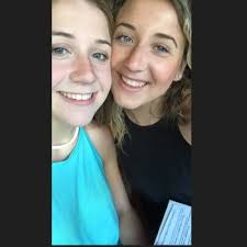 Lindsay Mandel (@LindsayMandelll)