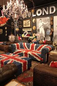 I Don T Care How Over The Top It Looks I Love The Union Jack And My Life Goal Is To Own One Of These Couches Decor London Interior Interior Design