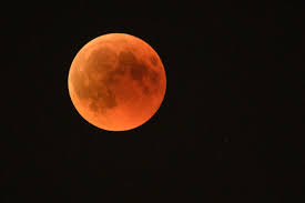 Der vollmond liegt im juni 2021 kurz hinter der sommersonnenwende. Vollmond 24 Oktober 2018 Der Blutmond Leuchtete War Der Herbstmond Wirklich Feuerrot News De