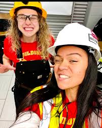 Maddie Camel Keast 🐫