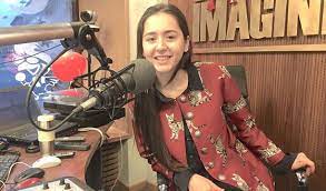 Родилась 8 июля 1991 года в душанбе (таджикистан). Pevica Manizha Manizha Biografiya Foto Lichnaya Zhizn Rost I Ves Evrovidenie Slushat Pesni Onlajn 2021