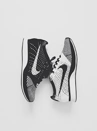 Black And White Running Shoes Womens Nike Flyknit Racer Black White Schuhe Nike Schuhe Abgefahrene Schuhe