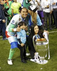 Keilor antonio navas gamboa, known as keylor navas, is a costa rican professional footballer who plays as a goalkeeper for ligue 1 club pari. Keylor Navas Real Madrid Football Pictures Best Football Team