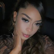 Tiera Bell's Instagram, Twitter & Facebook