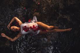 Yoni mapping therapy is designed to be a safe, private and empowering therapy for all women. Yoni Massage Introduction Benefits Attitudes Women S Magazine 100 Feminine Zest Girls