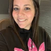 Elizabeth Hoch's Instagram, Twitter & Facebook