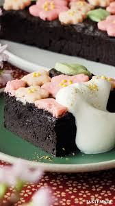 Cherry Blossoms And Roasted Green Tea Brownies Video Recipe Video In 2020 Dessert Toppings Dessert Recipes Baking