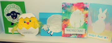 Kartki wielkanocne czekają na wysłanie. Wielkanocne Kartki Blondynki Kreatywnie