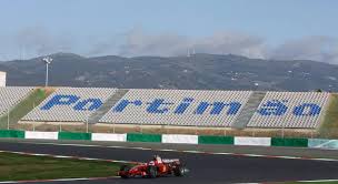 Le Portugal Autorise Le Public A Assister Au Grand Prix De F1 Sur Le Circuit De Portimao F1actu 25 07 2020 Les Spectateurs Grand Prix Portugal La Formule 1