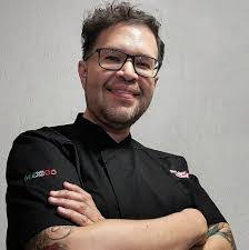 Gerardo Zarco's Instagram, Twitter & Facebook